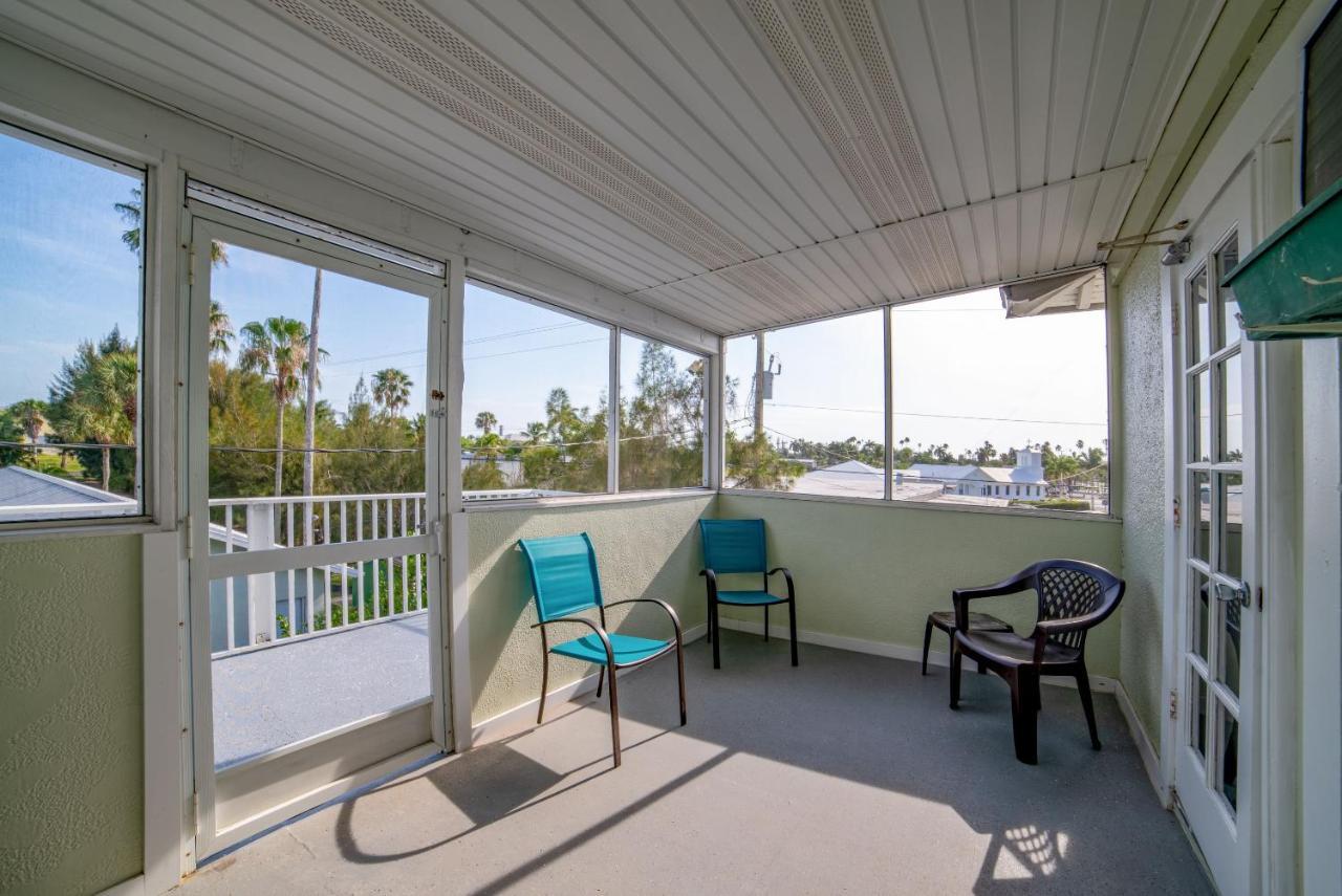 Captain'S Table Hotel By Everglades Adventures Buitenkant foto