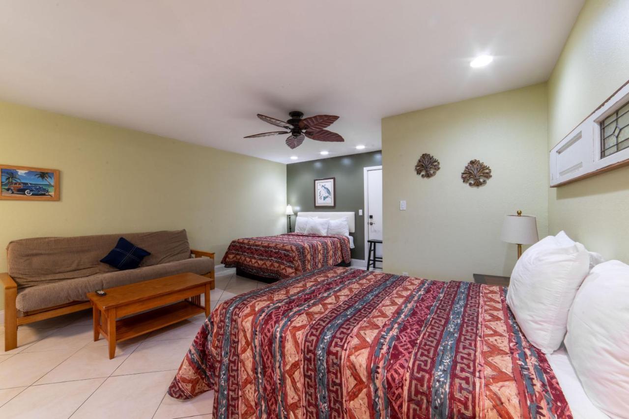 Captain'S Table Hotel By Everglades Adventures Buitenkant foto