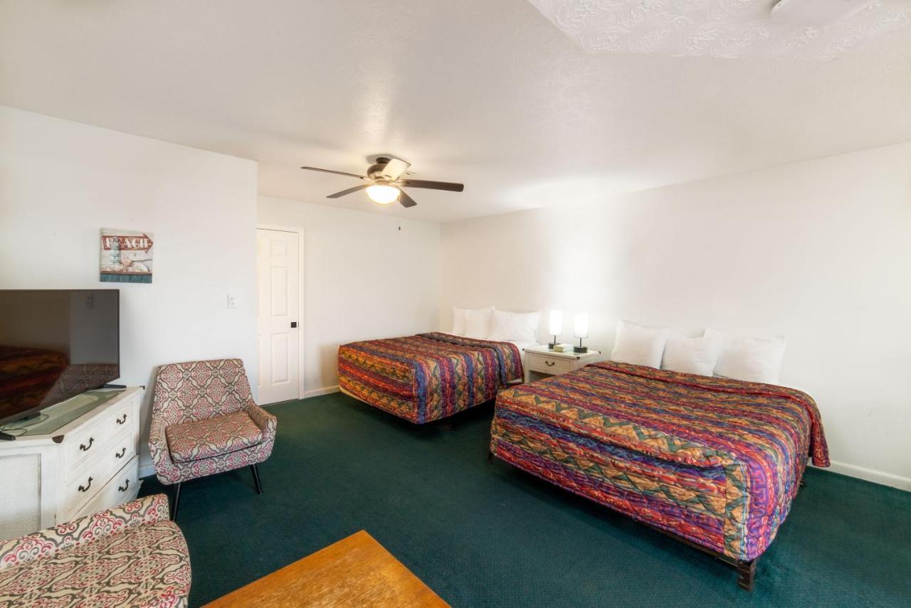 Captain'S Table Hotel By Everglades Adventures Buitenkant foto