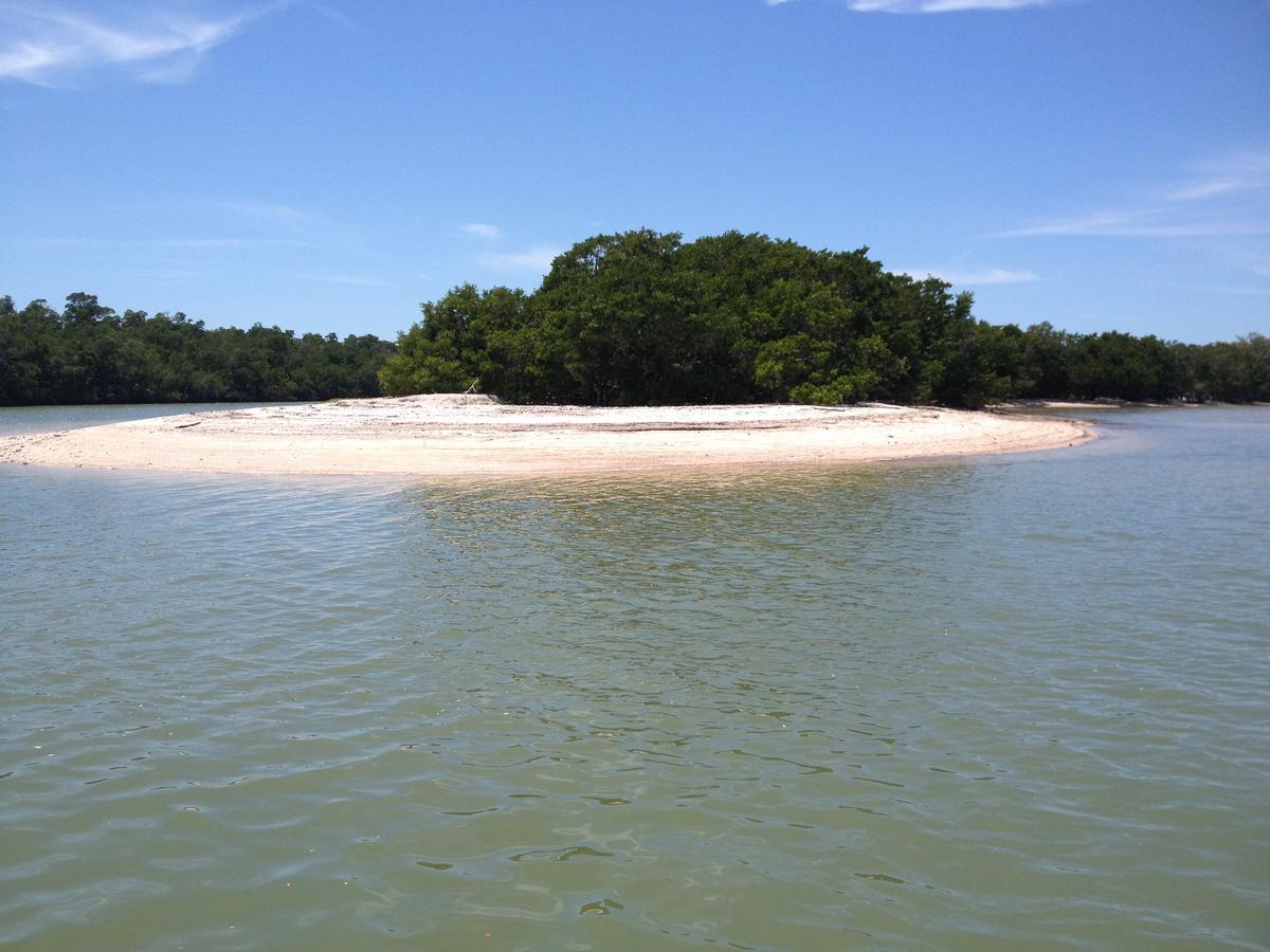 Captain'S Table Hotel By Everglades Adventures Buitenkant foto