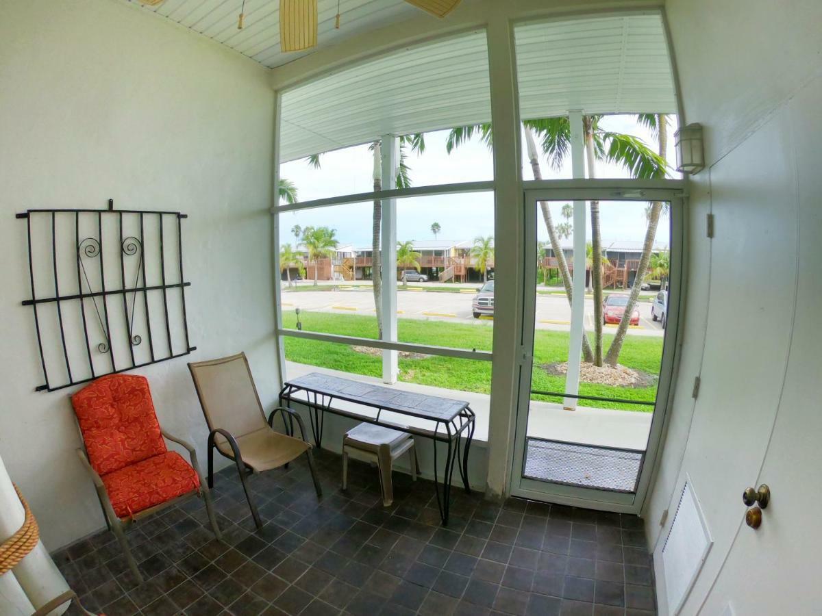 Captain'S Table Hotel By Everglades Adventures Buitenkant foto